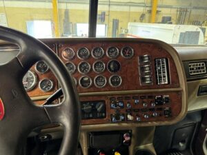 large-used-2002-peterbilt-379 (7)