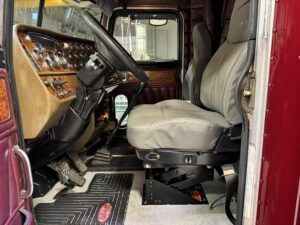 large-used-2002-peterbilt-379 (8)