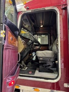 large-used-2002-peterbilt-379 (9)