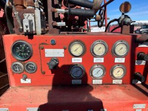 large-used-2004-th-60-range-i-water-well-drilling-rig (4)