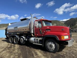 large-used-2005-mack-cl-733 (8)