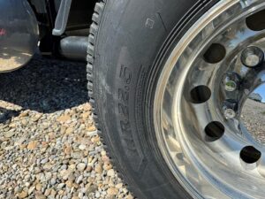 large-used-2018-freightliner-122-sd (3)
